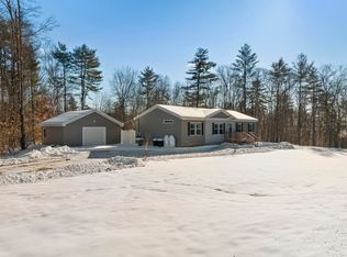 1074 Weeks Mills Rd, Augusta, ME 04330