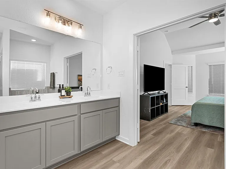 2127 Heather Ridge Way — Photo 23