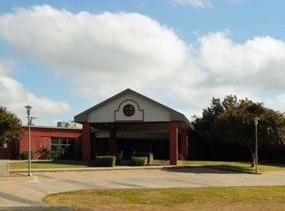 1015 N Main, Meridian, TX 76665