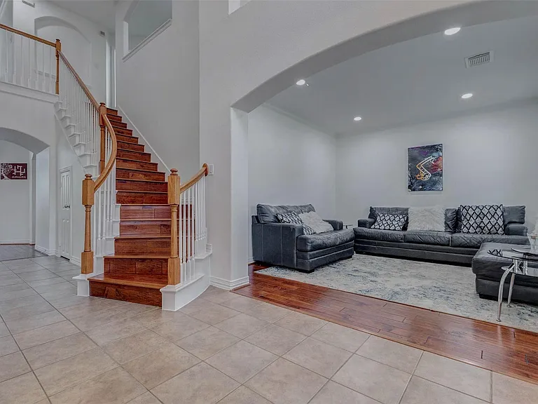26511 Crescent Cove Ln — Photo 4