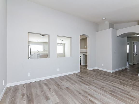 3rd image of 2037 Madica Ave