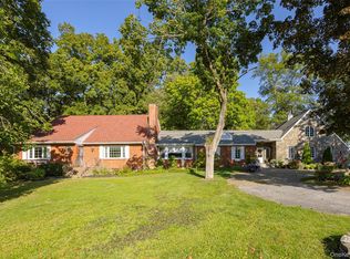 404 Gretna Road, Hyde Park, NY 12538