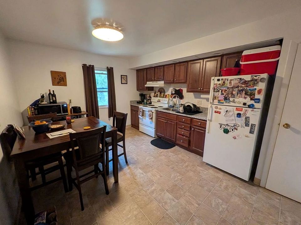 1st image of 1 Andrews Rd #6