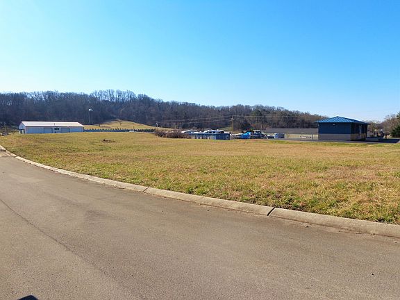 4th image of 3016 Cecil Hatcher Dr