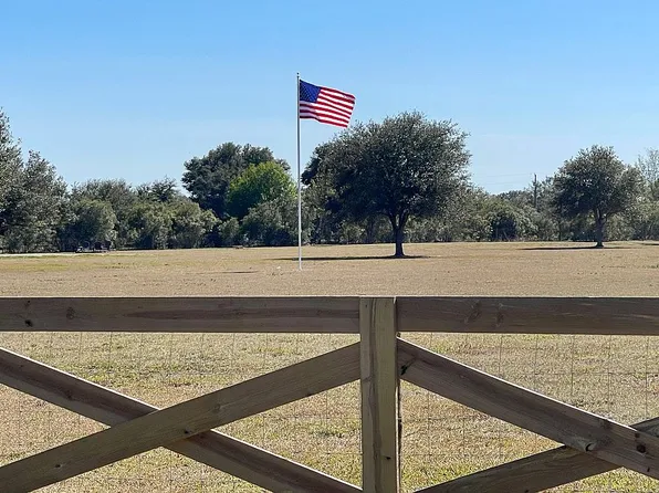 31620 Clay Gully Rd, Myakka City, FL 34251