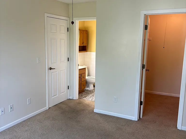 8252 Fremont Ave S #D — Photo 7