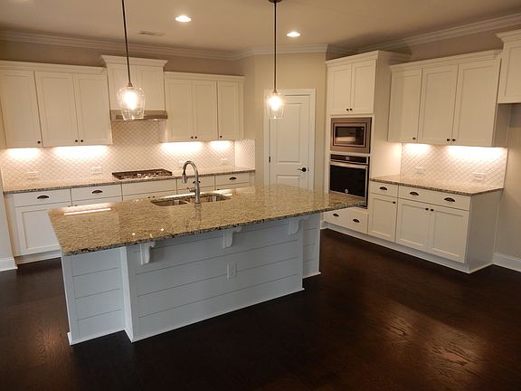 3rd image of 7015 Sanctuary Dr
