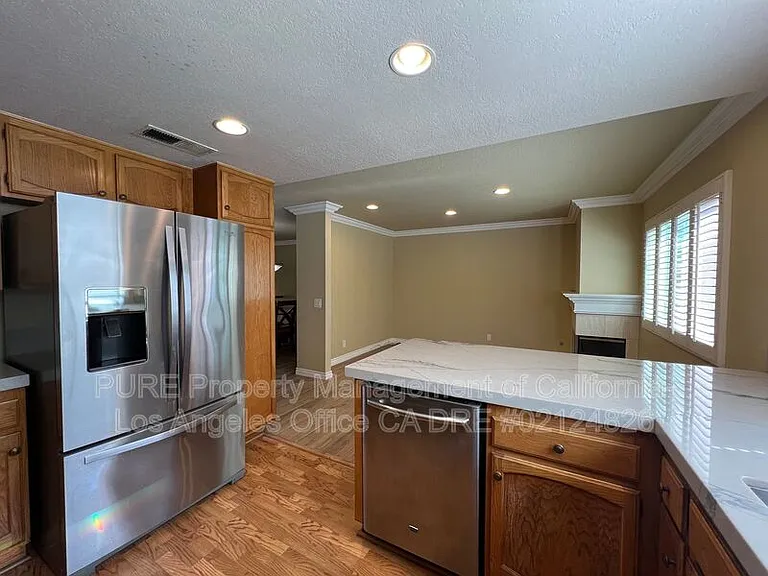 2300 Maple Ave #44 — Photo 8