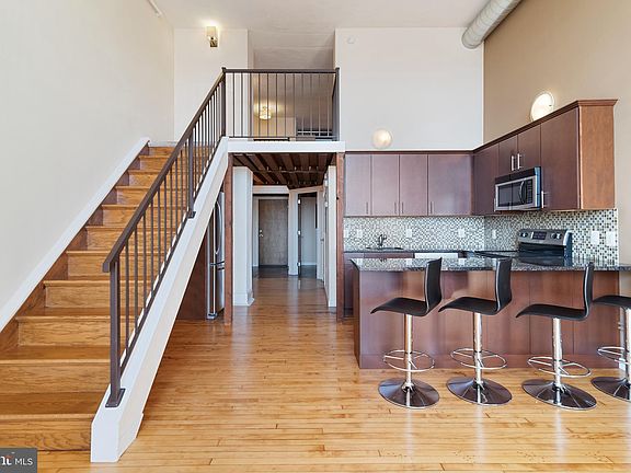 4th image of 1201 Fitzwater St Unit 414