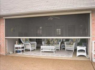 8955 Doveland Dr, Cordova, TN 38018