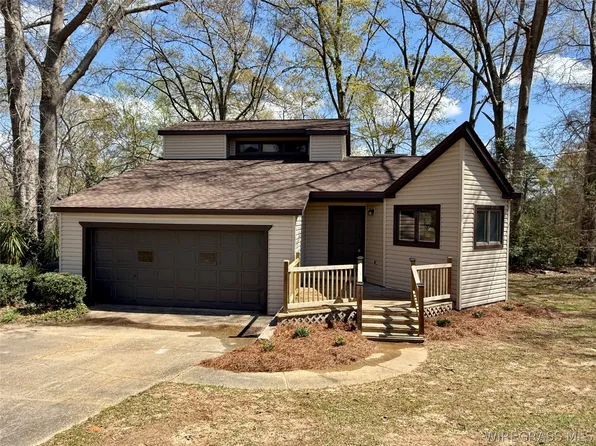 111 Woodley Dr, Enterprise, AL 36330