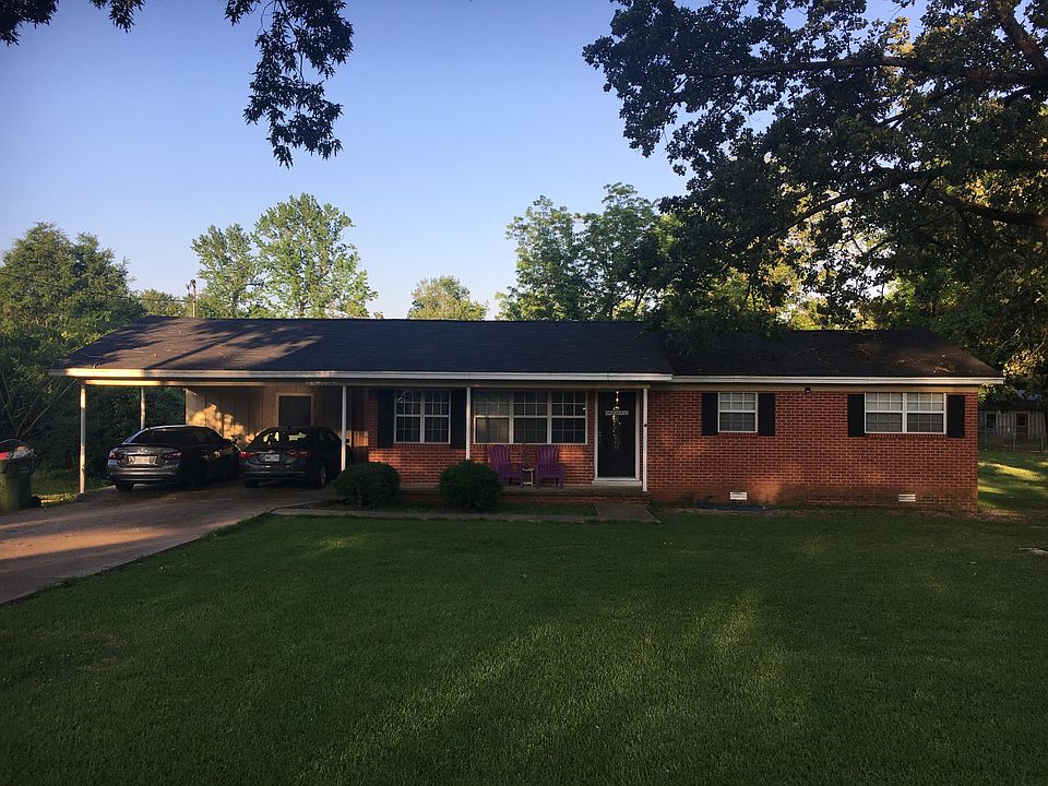 1st image of 52 Twin Pine Dr