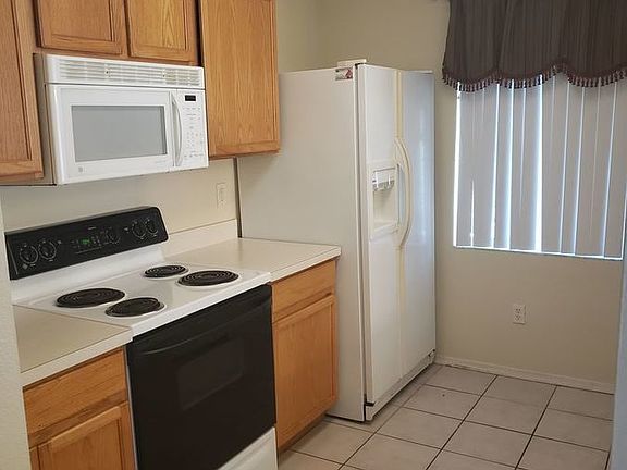 4th image of 1721 Fluorshire Dr