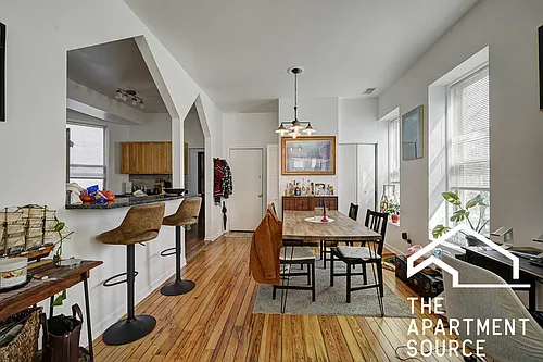 2732 W Chicago Ave #2F Photo 1