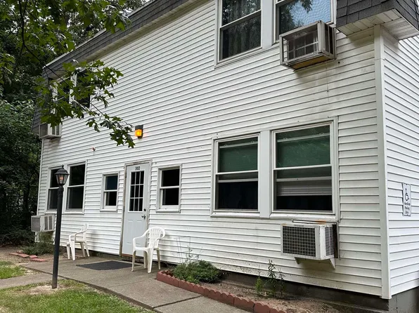 502 Chinworth Ct, Warsaw, IN 46580