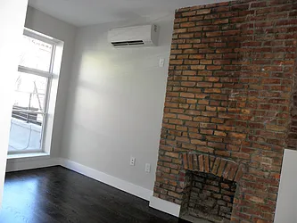 Rented by Lilia Anastasiadis, LREB