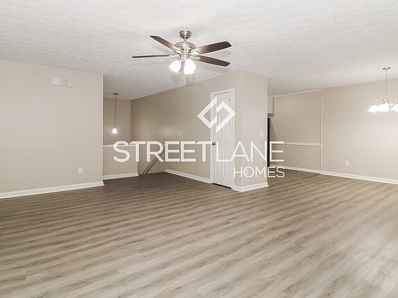 4th image of 1462 Daniel Ln