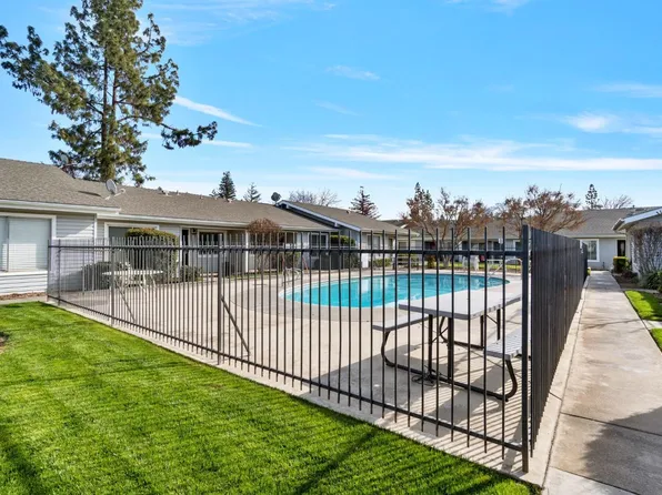 303 E Bullard Ave APT 158, Fresno, CA 93710