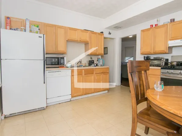6 Gardner Ter #2, Allston, MA 02134
