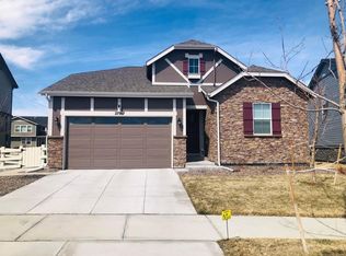 27567 E Costilla Dr, Aurora, CO 80016