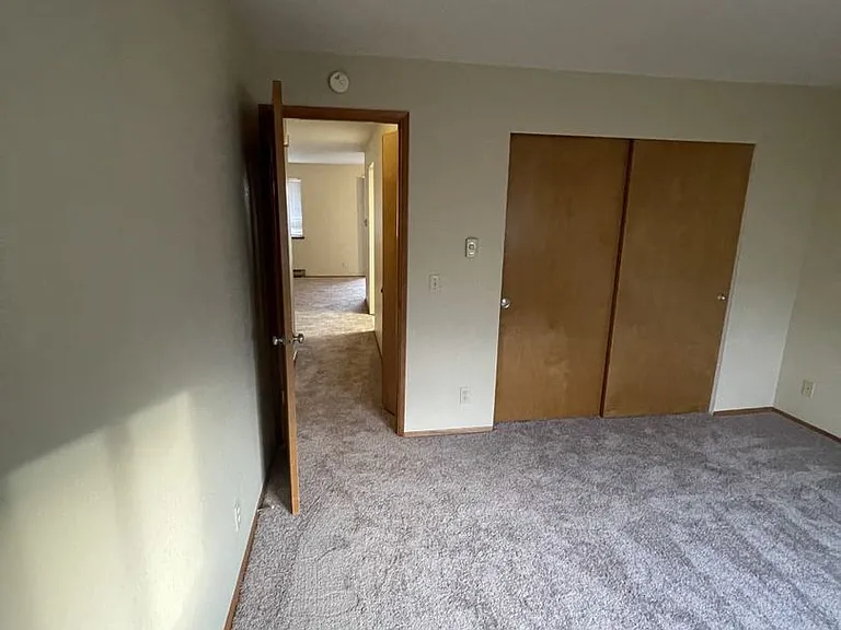 5705 Hendrickson Ave — Photo 7