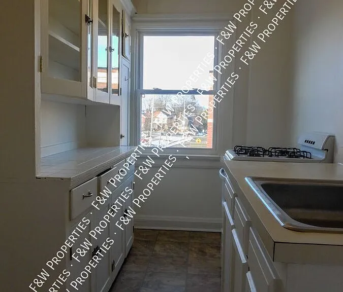 1544 E Broad St #303 — Photo 27