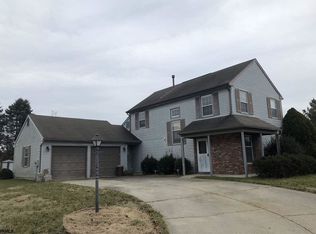 9 Malaga Cv, Absecon, NJ 08201