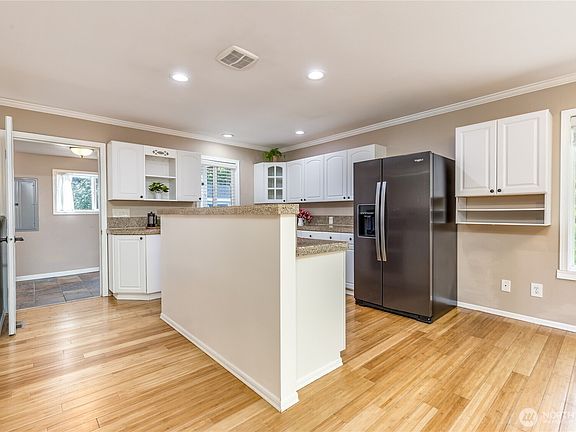5th image of 22421 SE 331st Street