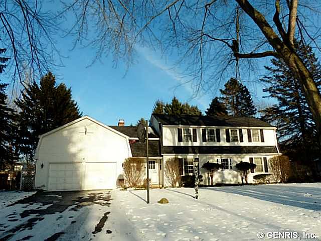 1st image of 8 Carriage Ct