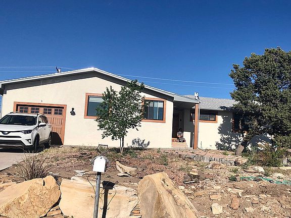 2nd image of 1607 Helena Dr