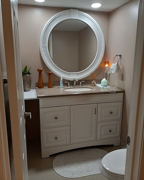 Downstairs half bath