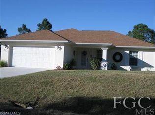2814 40th St W, Lehigh Acres, FL 33971