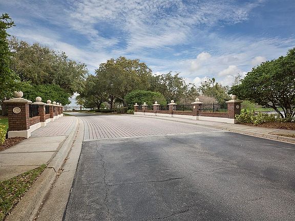 3rd image of 8808 Southern Breeze Dr