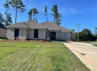 201 Hemingway Cir, Canton, MS 39046
