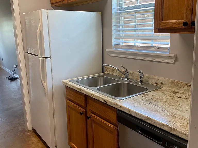 42 Winchester Rd — Photo 9