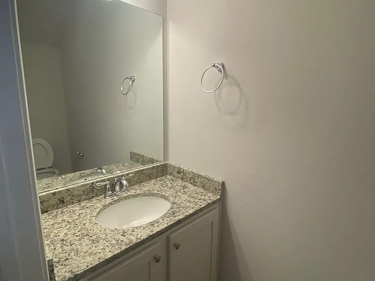 1647 Caleigh Ct — Photo 9