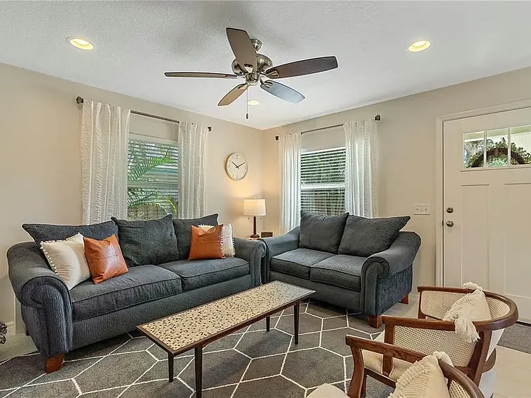 1316 Charlotte Ave — Photo 3