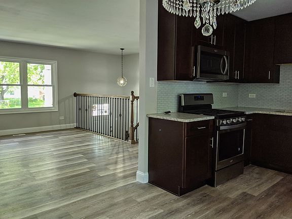 5th image of 4241 Clark Dr