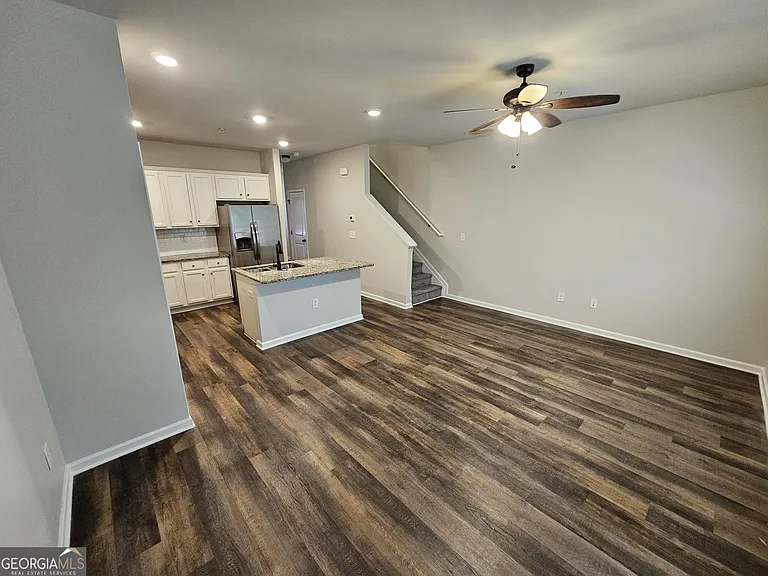 3004 Bayrose Cir #102B — Photo 17