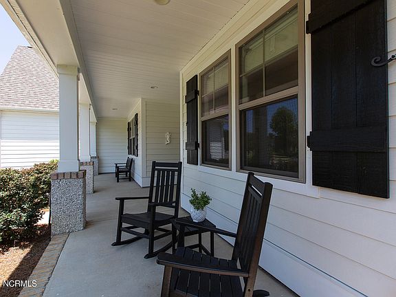5th image of 1529 Grandiflora Drive