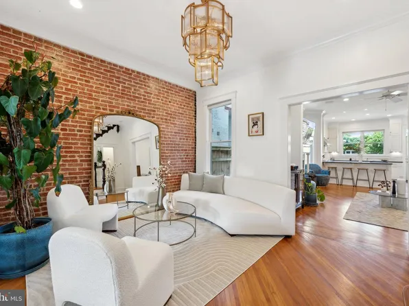 1854 3rd St NW, Washington, DC 20001