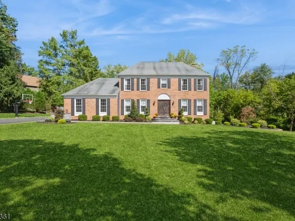 8 Tamarack Dr, Branchburg Twp., NJ 08853