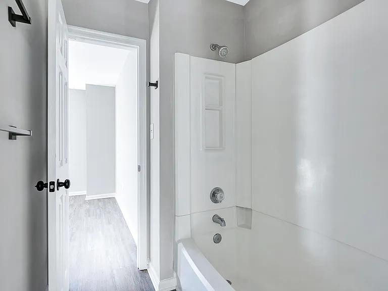 4304 Presley Ct #D — Photo 19