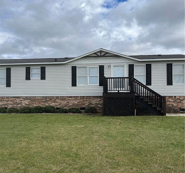 1st image of 152 Three Bridges Rd