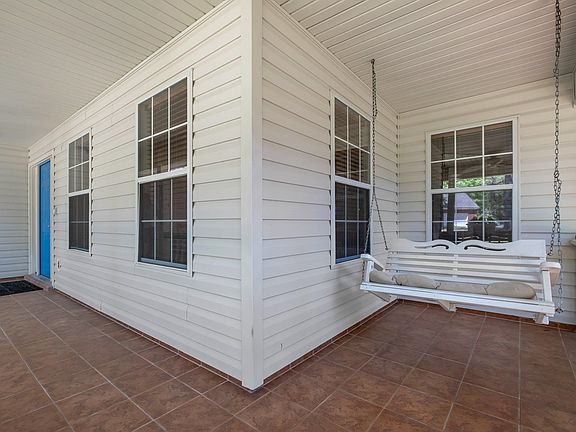 4th image of 4913 Outlook Ct