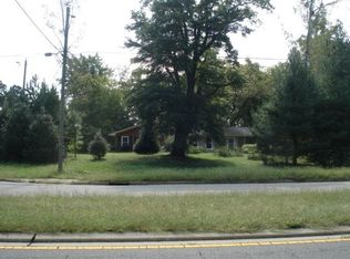 1023 Wave Rd, Chapel Hill, NC 27517