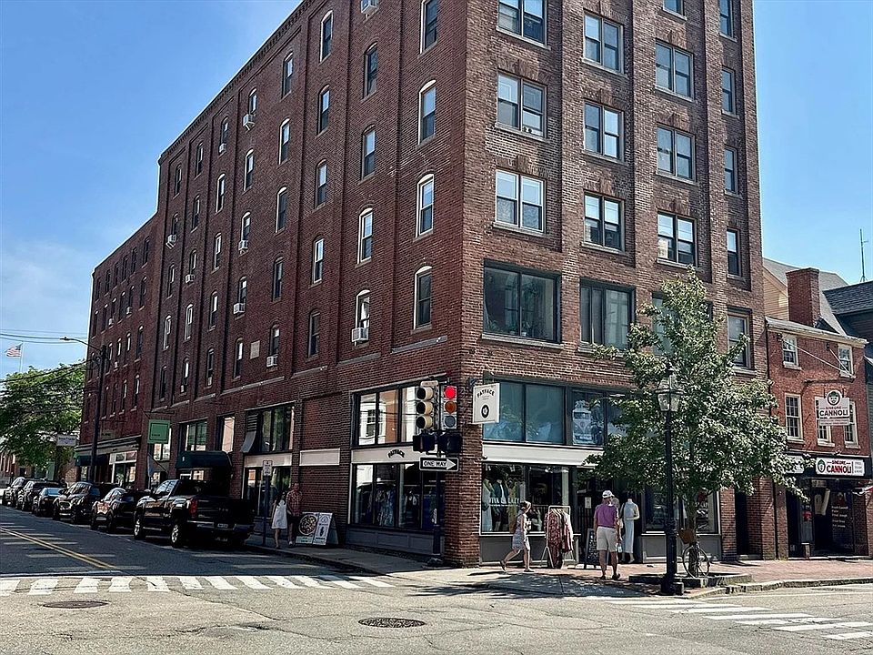 1st image of 90 Fleet St APT 4-5