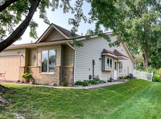 1263 Edgehill Ct, Saint Paul, MN 55109