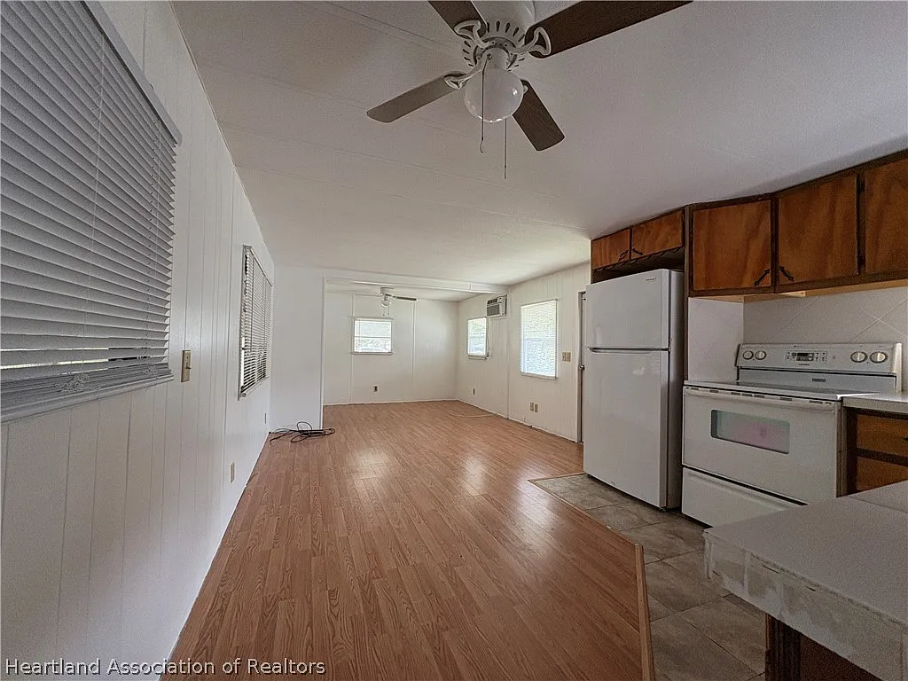 1 bed, 1.0 bath, 468 sqft, $900 — Photo 4