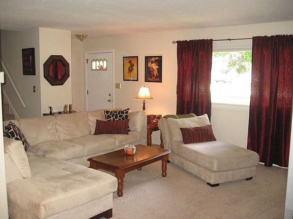 2nd image of 28465 Spruce Dr